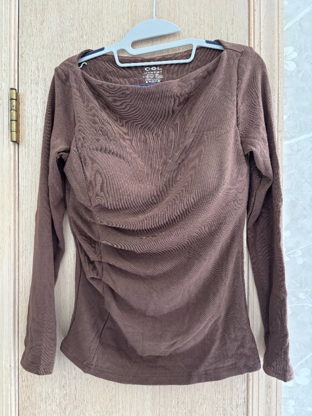 OGL Eco-Mousse®2.0 Boatneck Tucks Brami Long Sleeve Built in Bra Top Sz Medium
